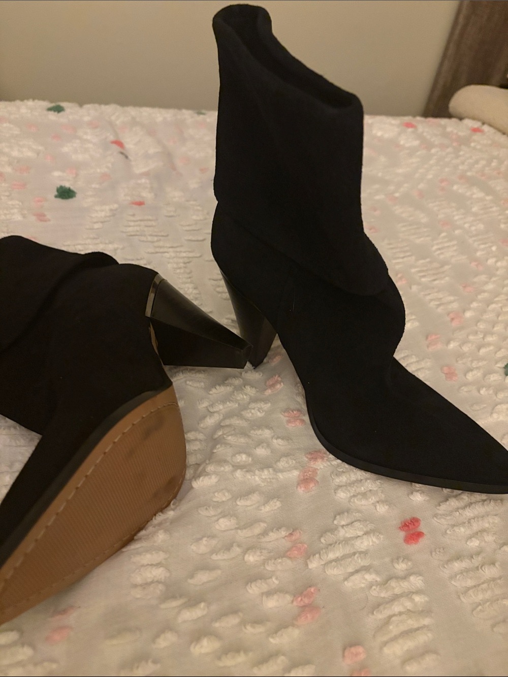 Black Pointed-Toe Mid Heel Women's Ankle Boots
